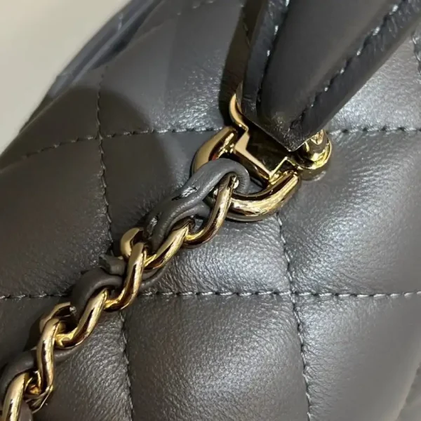 CHANEL CF 20 cm With Handle Beige - Image 4
