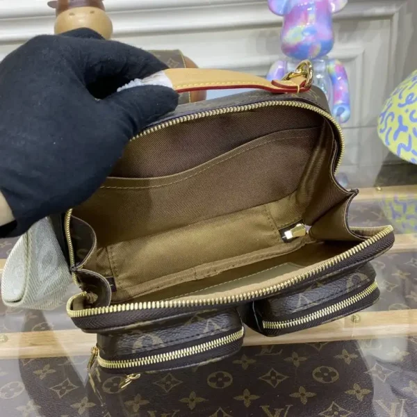 Louis Vuitton Utility Crossbody - Image 3