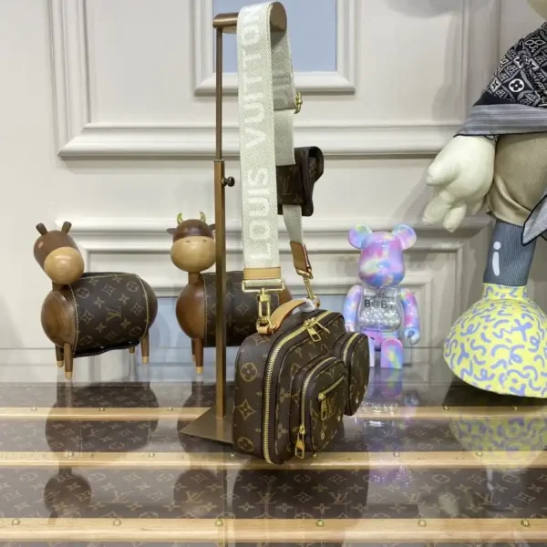Louis Vuitton Utility Crossbody - Image 5