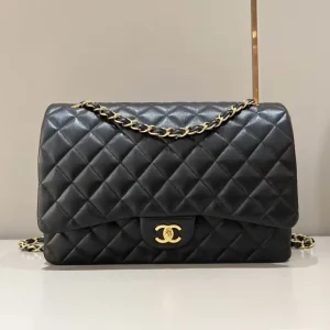 CHANEL Classic Flap 33cm Maxi