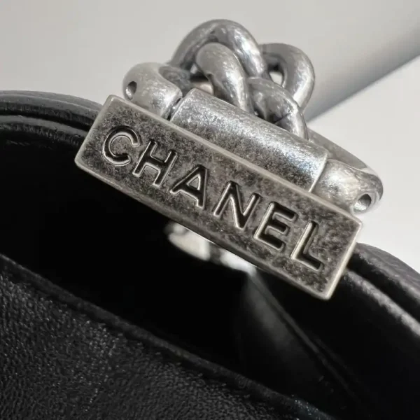 CHANEL Le Boy Large Black Silver - Image 5