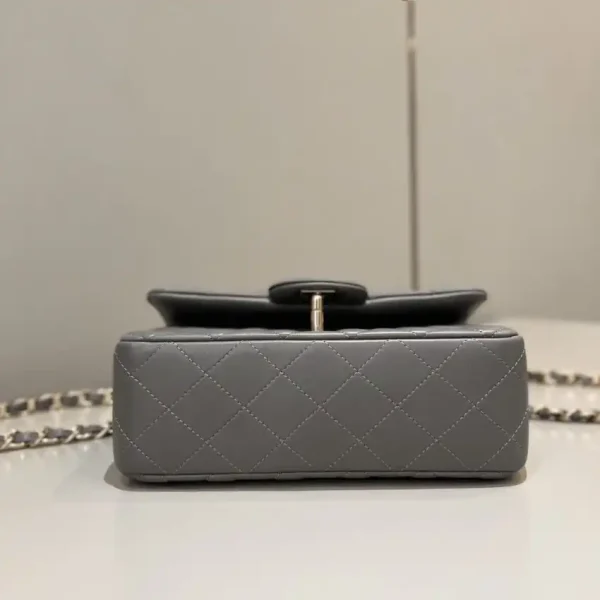 CHANEL Classic Flap 20cm Grey - Image 3
