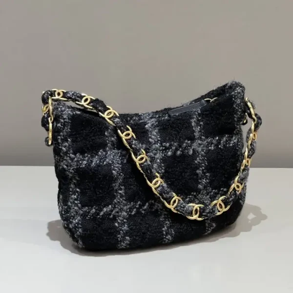 CHANEL 22k Woolen Hobo - Image 2