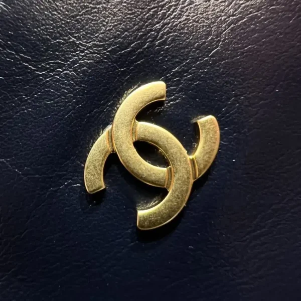CHANEL 22 Small Handbag Dark Blue - Image 8