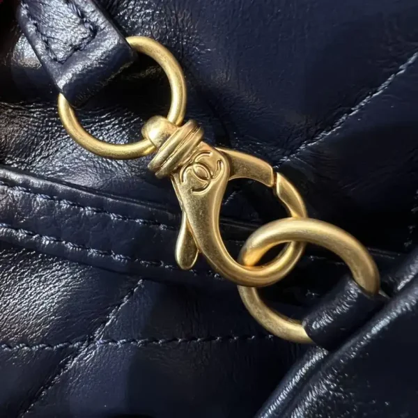 CHANEL 22 Small Handbag Dark Blue - Image 9
