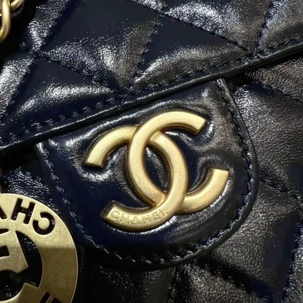 CHANEL Hobo Small Dark Blue - Image 2