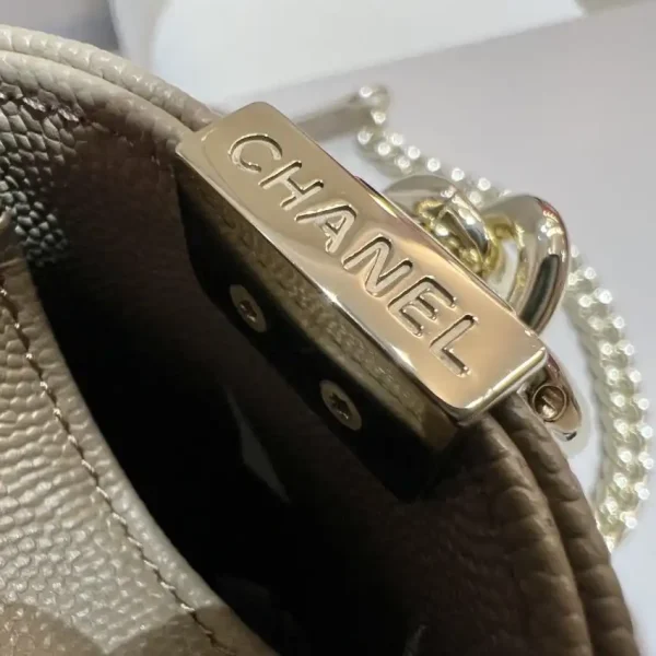 CHANEL Le Boy Milk Tea - Image 2
