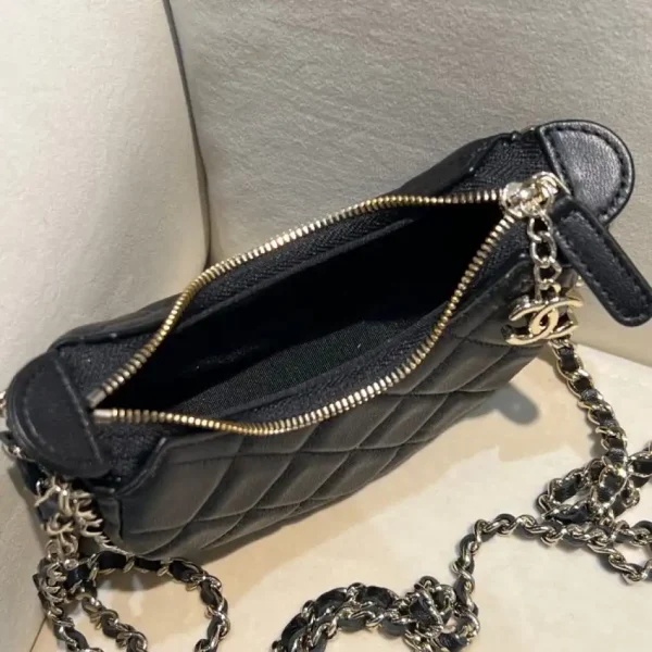CHANEL 23P Chain Around Crescent Hobo - Image 3