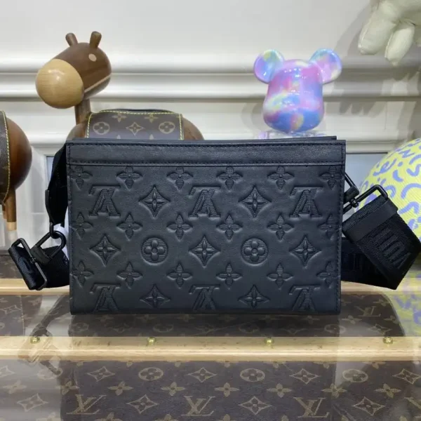 Louis Vuitton Gaston Wearable Wallet Black - Image 3
