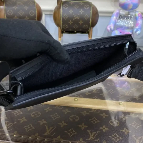 Louis Vuitton Gaston Wearable Wallet Black - Image 8
