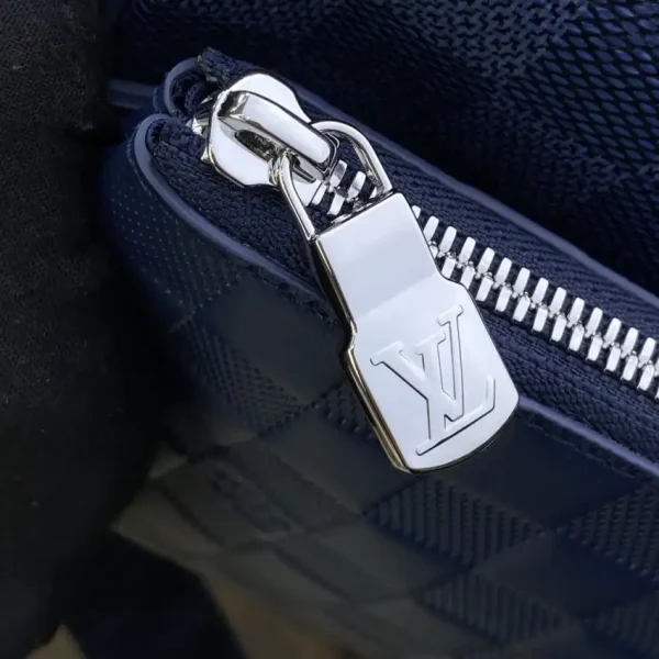 Louis Vuitton Trio Messenger Blue Grid - Image 7