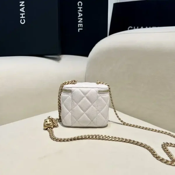 CHANEL 23P Heart Lipstick Bag White - Image 3