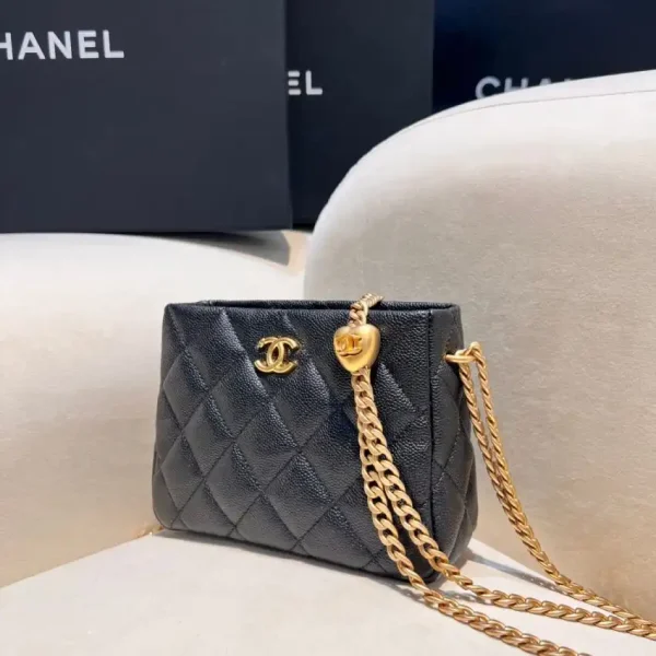 CHANEL 23c Hobo Love - Image 2