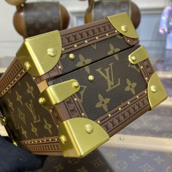 Louis Vuitton Coffret Trésor 24 Red - Image 3