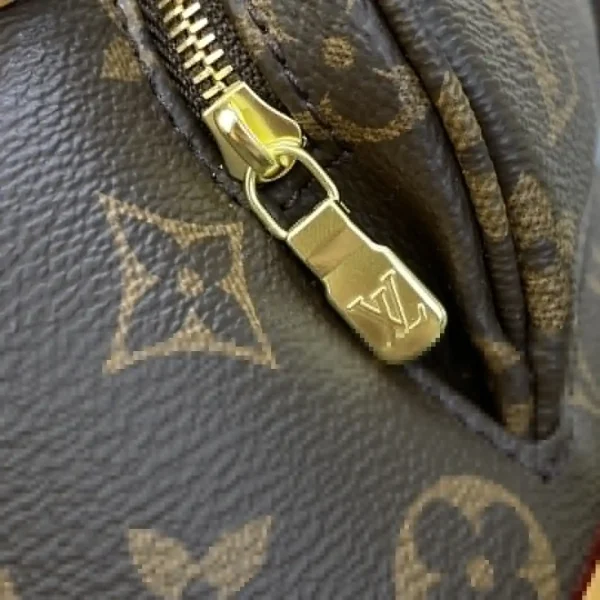 Louis Vuitton Montsouris Brown - Image 5