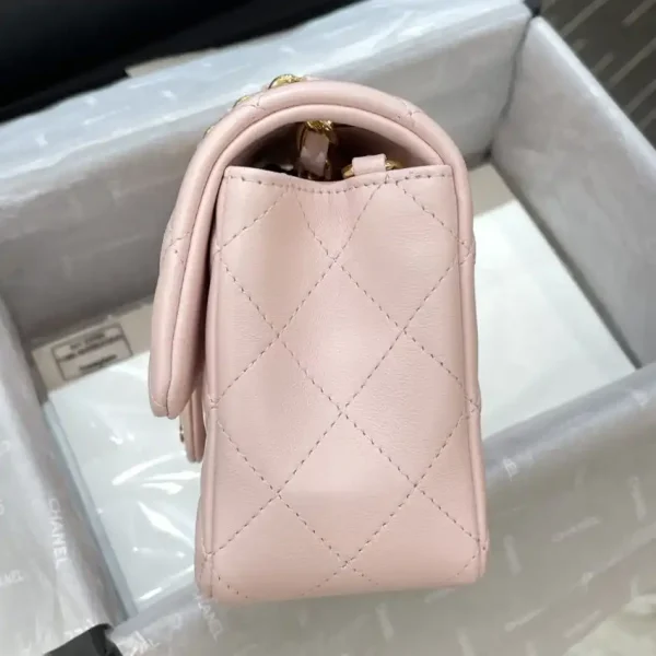 CHANEL Classic Flap 20cm Pink - Image 3