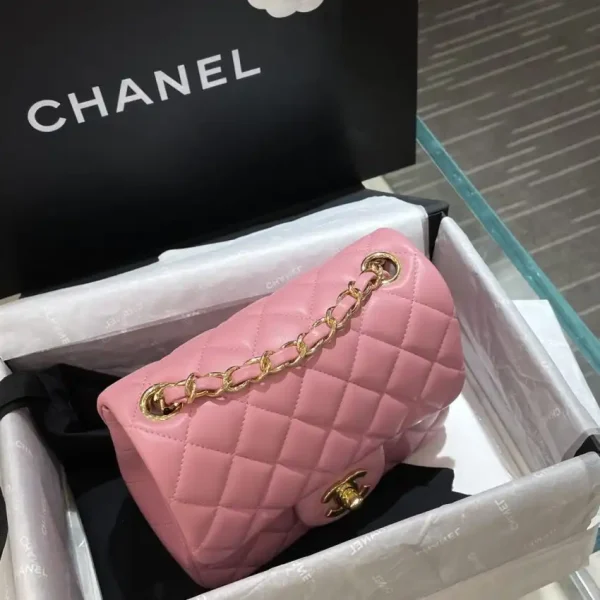CHANEL Classic Flap 17cm Pink - Image 3