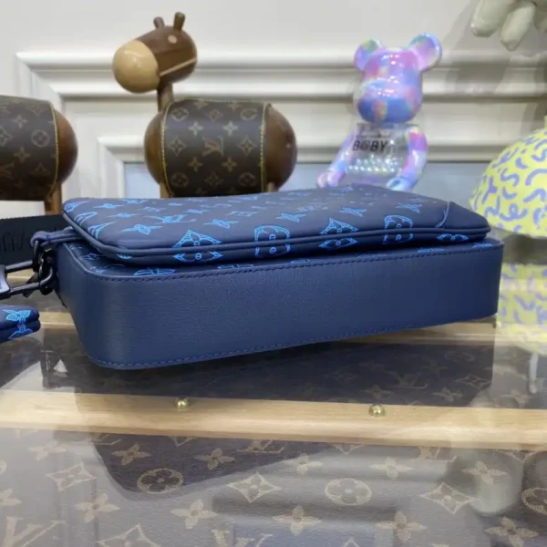 Louis Vuitton Trio Messenger Blue - Image 4