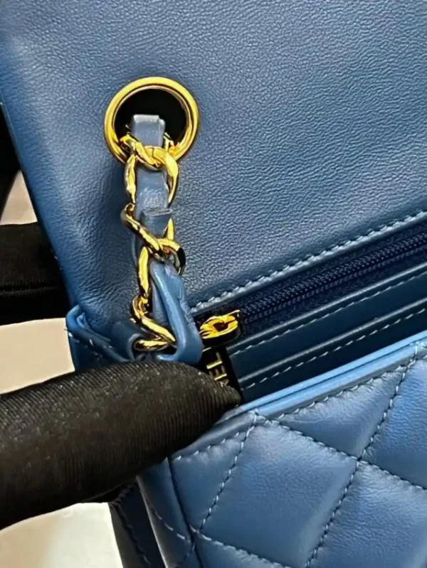 CHANEL Classic Flap 20cm Blue - Image 2