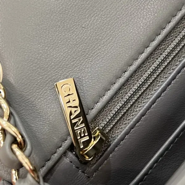 CHANEL Classic Flap 17cm Grey - Image 3