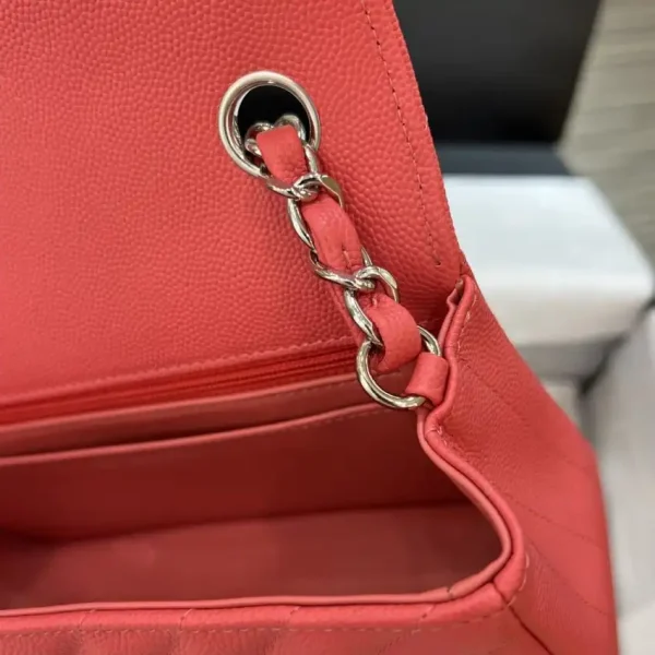 CHANEL Classic Flap V 20cm Red - Image 7