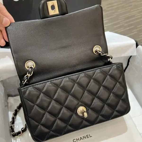 CHANEL Classic Flap 20cm Black - Image 4