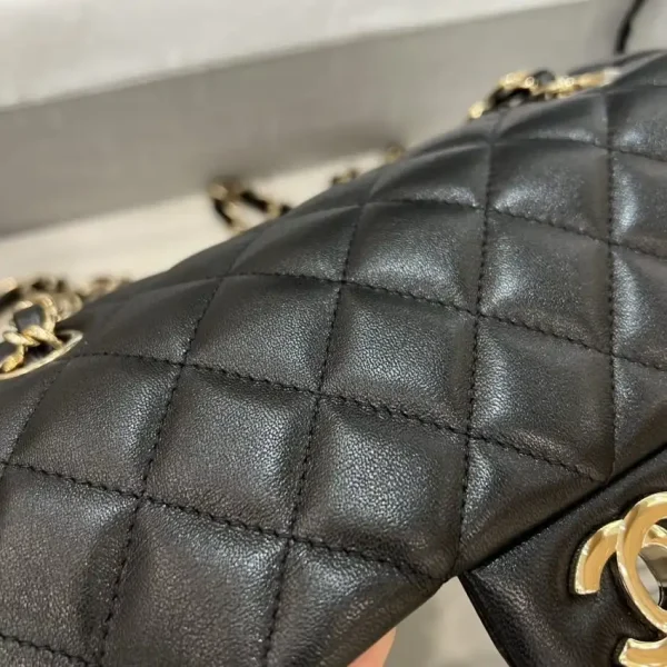 CHANEL Classic Flap 20cm Black - Image 9