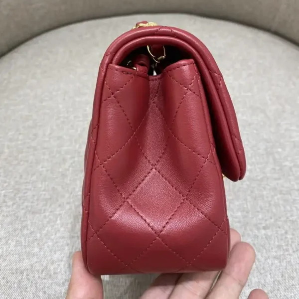 CHANEL Classic Flap 17cm Red - Image 6