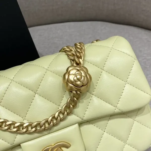CHANEL Camellia Flap Yellow - Image 4