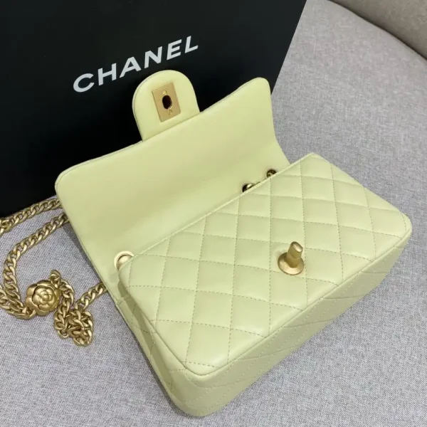 CHANEL Camellia Flap Yellow - Image 5