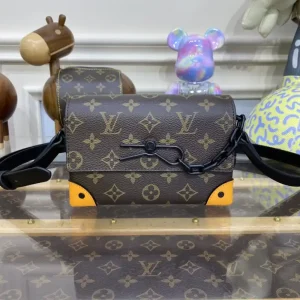 Louis Vuitton Steamer Wearable Wallet Brown&Yellow