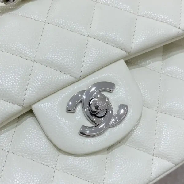CHANEL Classic Flap 23cm White - Image 4