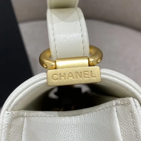 CHANEL Le Boy  White - Image 4