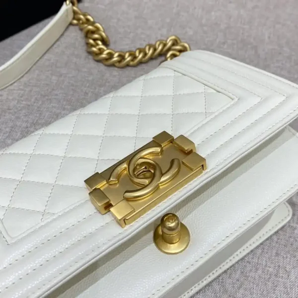 CHANEL Le Boy  White - Image 8