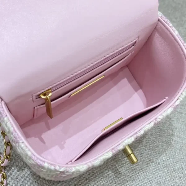 CHANEL Tweed Handle Crush Small Purple - Image 3
