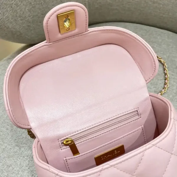 CHANEL Tweed Handle Crush Small Pink - Image 8