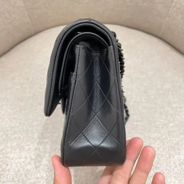 CHANEL Classic Flap 25cm All Black - Image 3