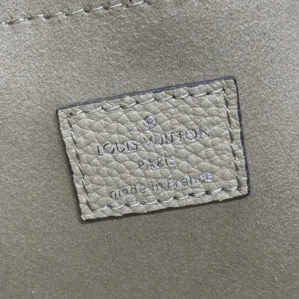 Louis Vuitton Baia Beige - Image 6