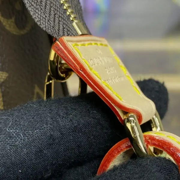Louis  Vuitton Multi Pochette Accessoires - Image 4
