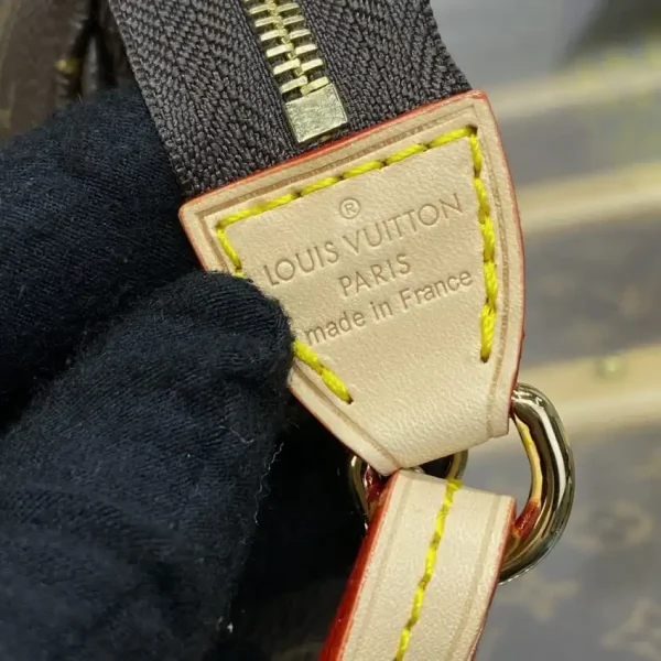 Louis  Vuitton Multi Pochette Accessoires - Image 8
