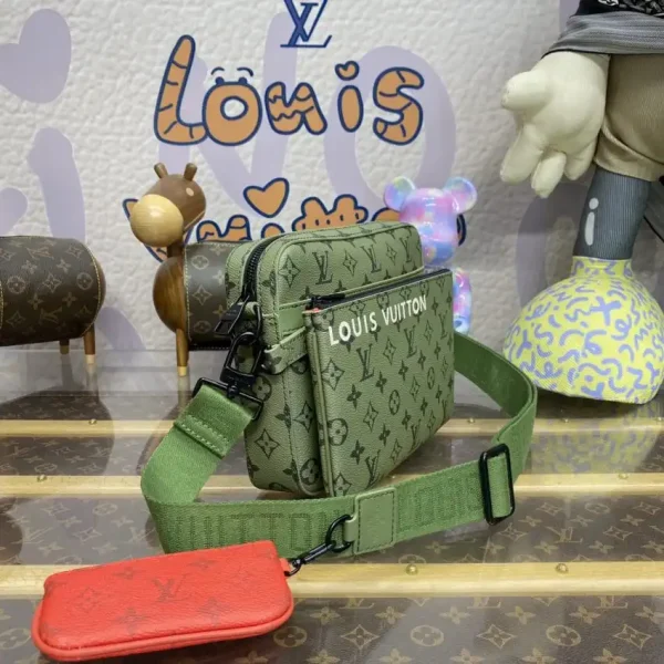 Louis Vuitton Trio Messenger Green - Image 4