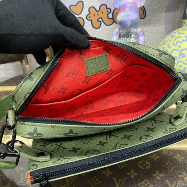 Louis Vuitton Trio Messenger Green - Image 5