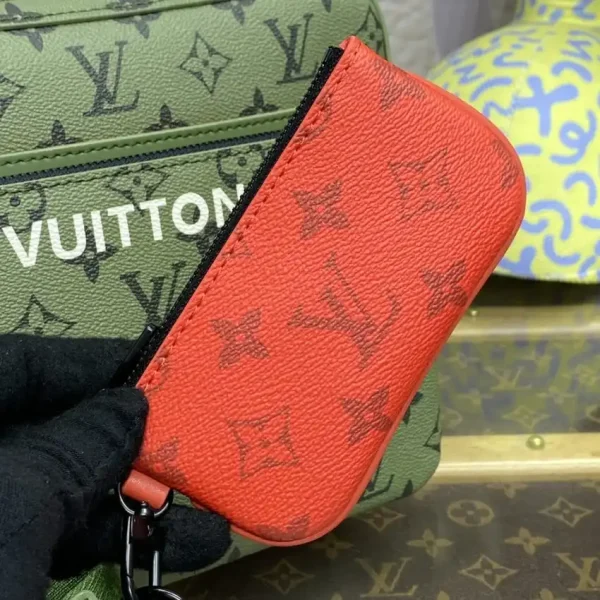 Louis Vuitton Trio Messenger Green - Image 6