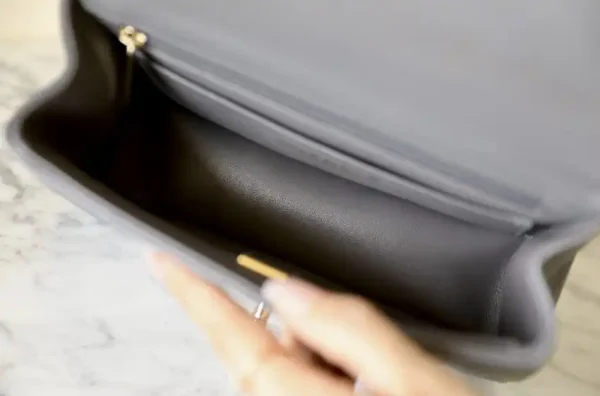 CHANEL CF 20 cm Handle Beige - Image 2
