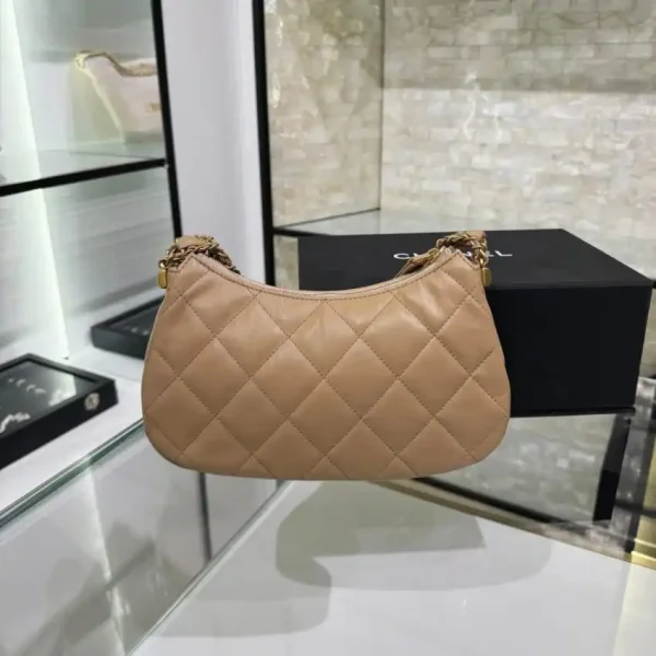 CHANEL 23k Large Caramel - Image 2