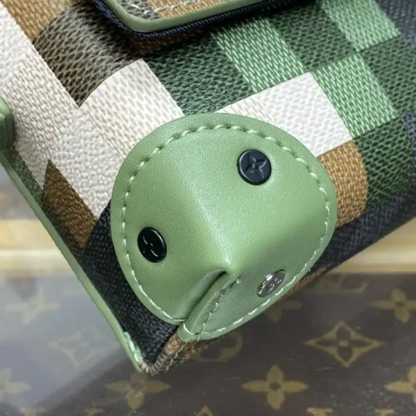 Louis Vuitton Steamer Wearable Wallet - Image 7