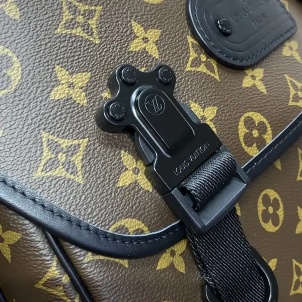 Louis Vuitton Trail Messenger Bag - Image 6