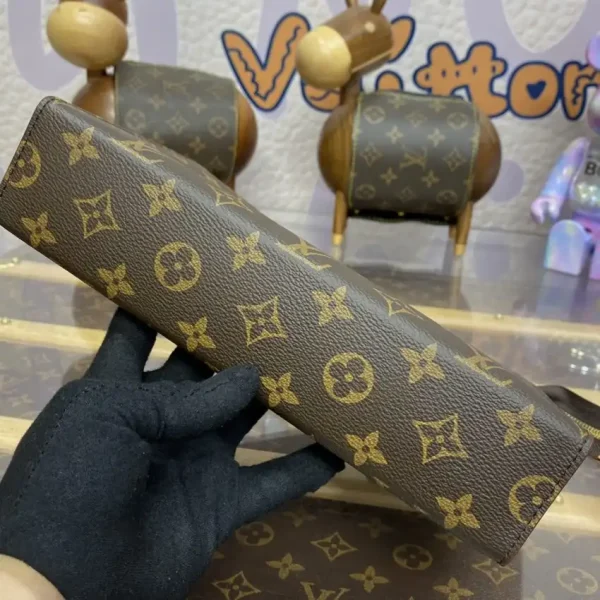 Louis Vuitton Pochette Voyage Canvas Brown - Image 3