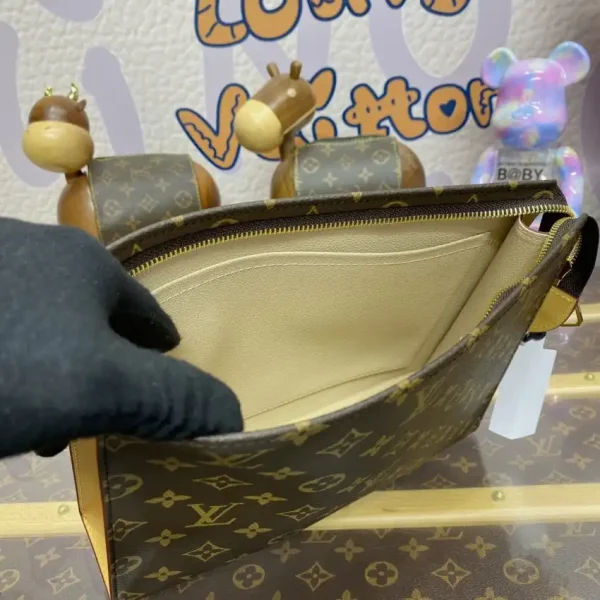 Louis Vuitton Pochette Voyage Canvas Brown - Image 7