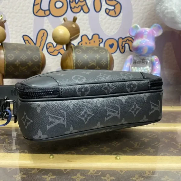 Louis Vuitton Alpha Messenger Black Canvas - Image 3